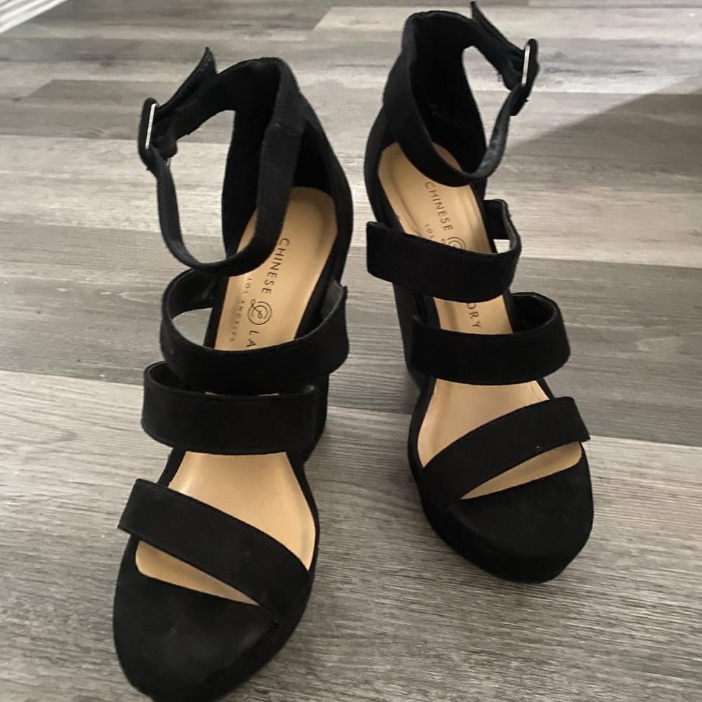 Black Strappy Wedge Sandals - Women - Picture 2 of 8